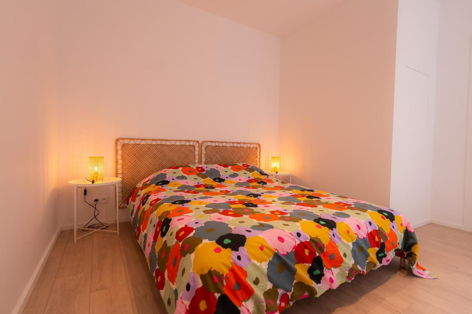 Appartement Cosy Pres De Tout ! มงส์ ภายนอก รูปภาพ