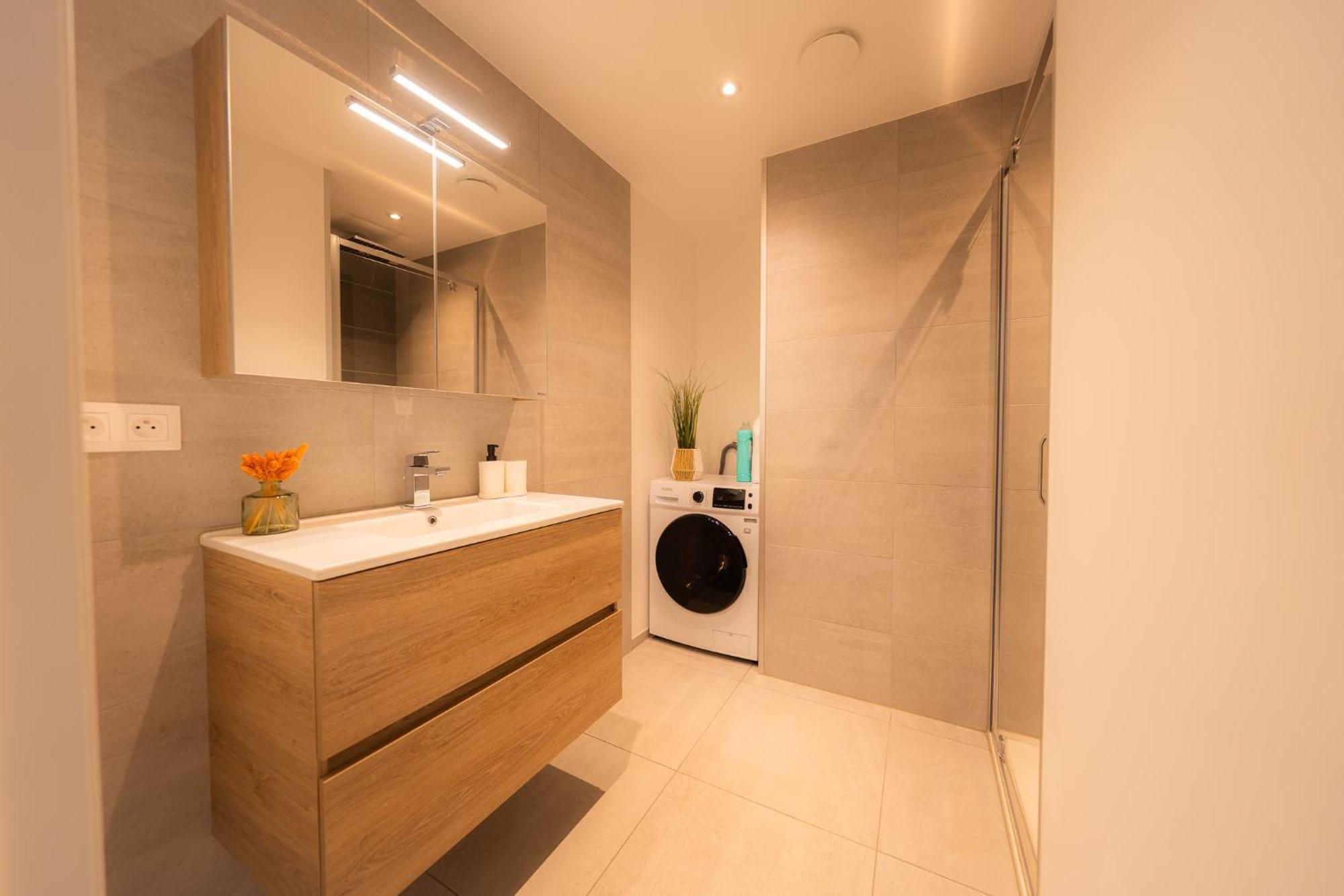 Appartement Cosy Pres De Tout ! มงส์ ภายนอก รูปภาพ